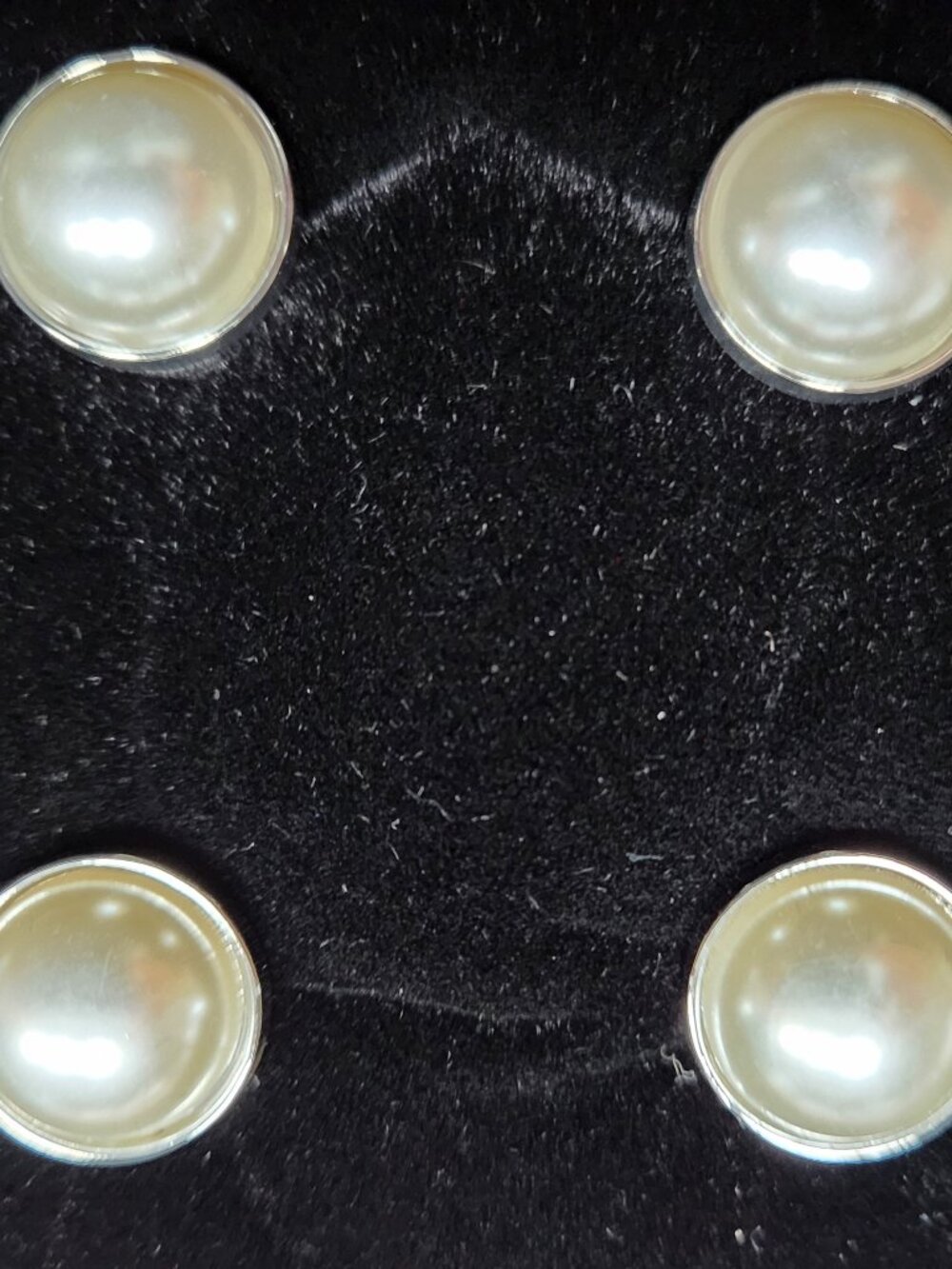 MAGNETIC NUMBER PINS "PRECIOUS PEARL" set of 4 NEW Ranch Dun Right in box